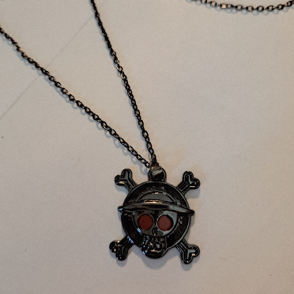 Skull Pendant Necklace